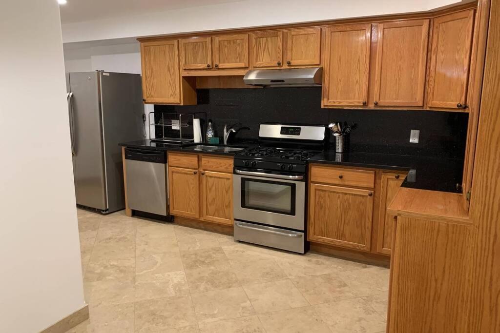 Studio Flat In The Heart Of Downtown Чикаго Экстерьер фото